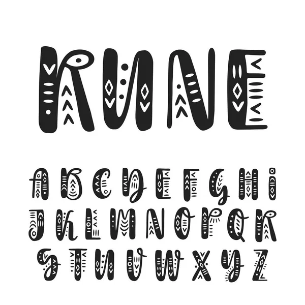 Vector caneta escova escrita à mão alfabeto maiúsculo decorado com ornamentos étnicos — Vetor de Stock