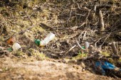 Plastové znečištění řeky, plastový odpad ve vodě