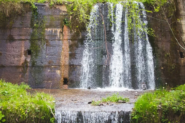 Fondo Cascada Montaña Fresca — Foto de Stock