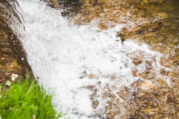 Refreshing Summer Mountain Waterfall Background — Stock Photo, Image