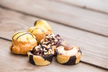 Yaz düğün ev yapımı şeker bar