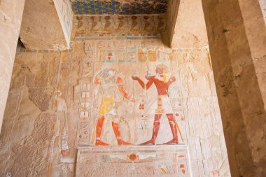 Morg başına Tapınağı, Mısır