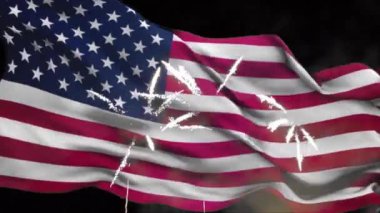 4 Temmuz Amerikan bayrağı ve havai fişek