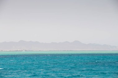 Mavi deniz suyu yaz arka plan