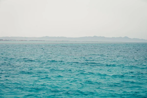 Rode Zee Blauwe Golven Zomer Achtergrond — Stockfoto