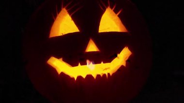 Ürpertici Halloween kabak fener arka plan