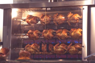 Yemek festivali tavuk kızartma makinesi  