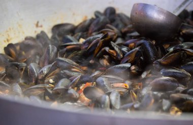 Izgarada taze midye. Ricetta 'yı rahat ettir. 