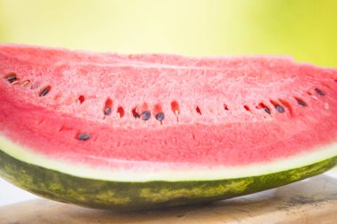 Yaz meyveleri. Taze karpuz dilimi.