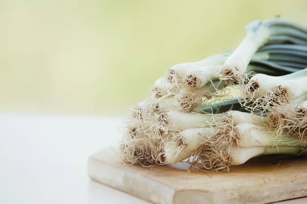 Βιολογικά Λαχανικά Ξύλινο Φόντο — Φωτογραφία Αρχείου
