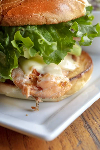 Grilled Salmon Sandwich with a Coleslaw Salad — Stock Photo, Image