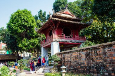 Hanoi, Vietnam - 8 Nisan 2018: Khue Van Cac, edebiyat Tapınağı. Van Mieu sembolü Hanoi ve bu Vietnam ilk Üniversitesi.