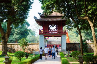 Hanoi, Vietnam - 8 Nisan 2018: Khue Van Cac, edebiyat Tapınağı. Van Mieu sembolü Hanoi ve bu Vietnam ilk Üniversitesi.