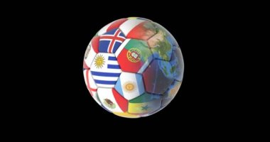 Futbol topu ve siyah bir arka plan üzerinde dönen gezegen Dünya'nın kıta. Haritalar ve dokular Nasa tarafından sağlanan