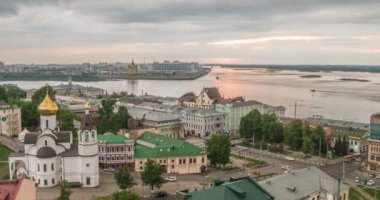 Nizhny Novgorod, Rusya. Zaman atlaması, Volga Nehri manzarası, Oka ve Volga kavşağı, Nizhny Novgorod oku, Oka 'nın ağzı..