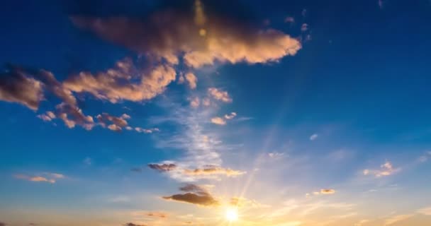 Zeitraffer bei Sonnenuntergang, schöner Sonnenuntergang, Videoschleife — Stockvideo