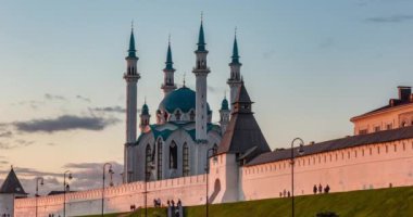 Rusya, Kazan, güzel Kul Şerif camii ile akşam vakti, Kazan 'daki yaz şehri.