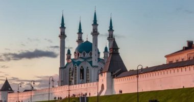 Rusya, Kazan, güzel Kul Şerif camii ile akşam vakti, Kazan 'daki yaz şehri.