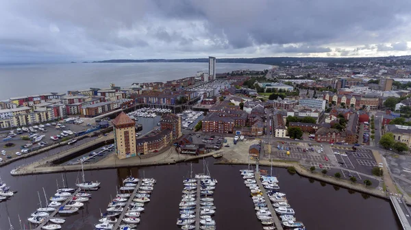 Redaktionella Swansea Augusti 2018 Flygfoto Över Den Nya Kustnära Bostäder — Stockfoto