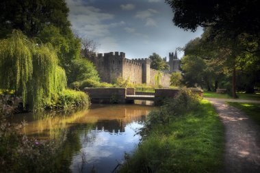 Editoryal Cardiff, İngiltere - 2 Eylül 2018: Cardiff Castle, bir Ortaçağ Kalesi ve Cardiff city, Galler, İngiltere'nin merkezinde turistik
