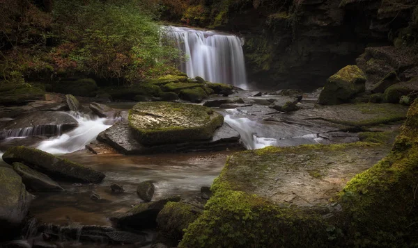 Cascada Cwmdu Río Clydach Superior Que Corre Través Ciudad Pontardawe —  Fotos de Stock