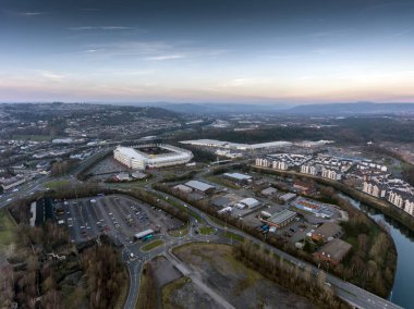 Editoryal Swansea, İngiltere - 25 Şubat 2019: Liberty Stadyumu, Swansea City Football ve Ospreys rugby takımına ev sahipliği yapıyor.