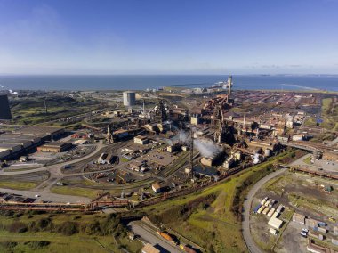 Editorial Port Talbot, İngiltere - 23 Mart 2019: Port Talbot Steel Works, Tata Steel ve Thyssenkrupp'un birleşmesi öncesinde Avrupa'nın en büyük ikinci çelik üreticisini yaratacak.