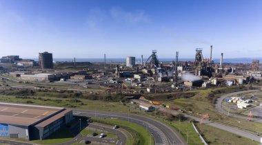 Editorial Port Talbot, İngiltere - 23 Mart 2019: Port Talbot Steel Works, Tata Steel ve Thyssenkrupp'un birleşmesi öncesinde Avrupa'nın en büyük ikinci çelik üreticisini yaratacak.