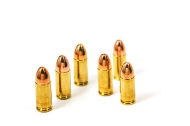 Kurşun beyaz arkaplanda izole edildi