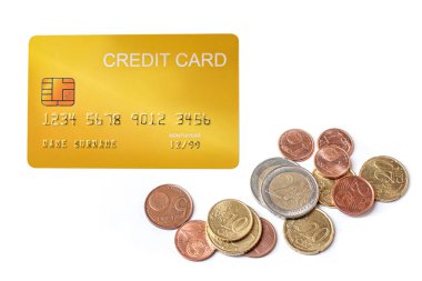 beyaz arka planda euro para banknotu ile demo kredi kartı ile modelleme.