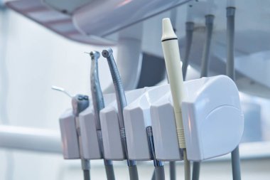 Diş donatımı araçları