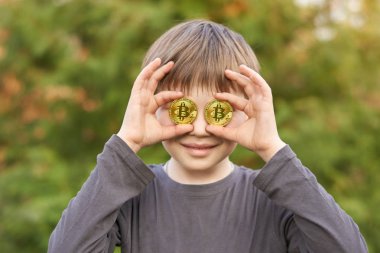 Çocuk Park'ta yaz aylarında göz bitcoin sikke çalışır