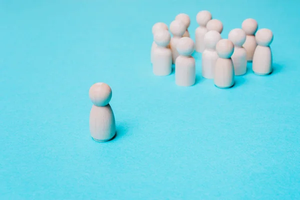 Takımı, bir çocuk okulda taciz. Ayrımcılık, zorbalık, hayatta kalma, farklılıklar kavramı. Serseri, sosyal izolasyon.