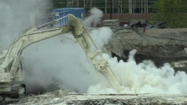 Ostrava, Çek Cumhuriyeti, 28 Ağustos 2018: kükürt dioksit ve zehirli kirletici atık depolama atık yağ ve toksik maddeler, kimyasal tepkime, düzeltme tasfiye atmosfer bültenleri