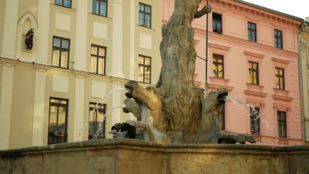 Estatua Fuente Neptuno Escultura Figura Robusta Monumento Histórico Monumento Conmemorativo — Vídeo de stock