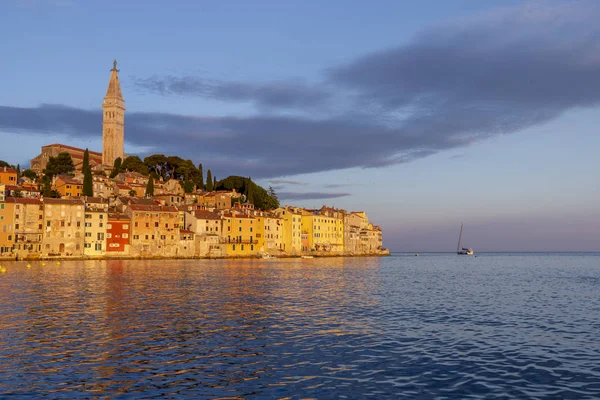 Cityscape Cidade Rovinj Sunerise Croácia — Fotografia de Stock