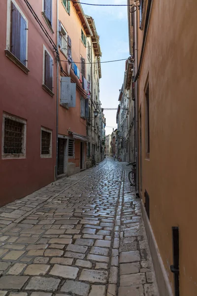 Calle Edificios Del Casco Antiguo Rovinj Croacia — Foto de Stock