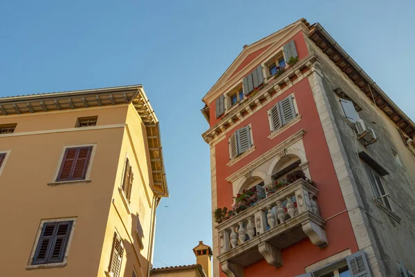 Rua Edifícios Cidade Velha Rovinj Croácia — Fotografia de Stock