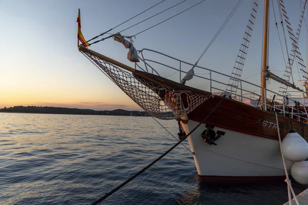 Tramonto Sul Mare Con Uno Yacht Lusso Croazia — Foto Stock