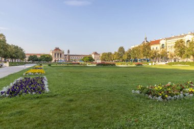 Güneşli bir günde, Zagreb Kral Tomislav park