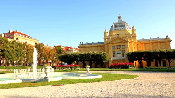 萨格勒布国王托米斯拉夫 尼克利奇公园喷泉 — 图库视频影像