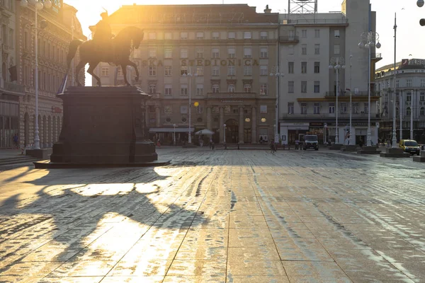 Ban Jelacic Zagreb heykeli gündoğumu