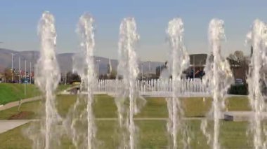 Zagreb 'in başkenti Hırvatistan 'da çeşmeler ve şehir manzarası