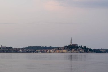 Sabahleyin Rovigno 'dan önce balıkçı.