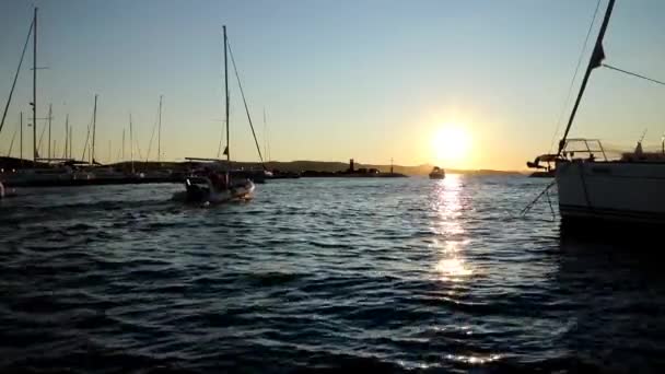 Boten Jachten Komen Gaan Bij Zonsondergang Biograd Kroatië Aan — Stockvideo