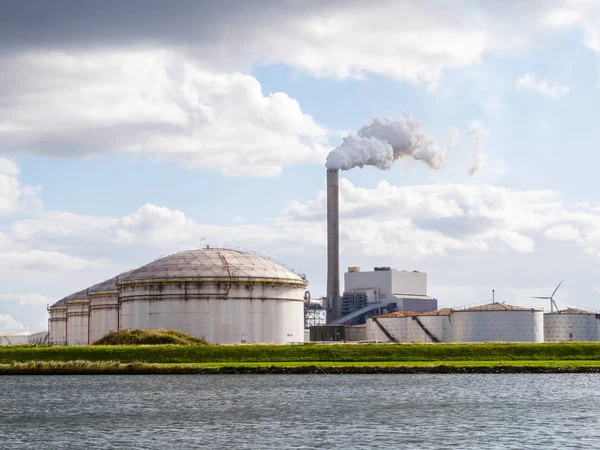 Oil Storage Tanks Exhaust Stack Power Station Hemweg Westpoort Port — Stock Photo, Image