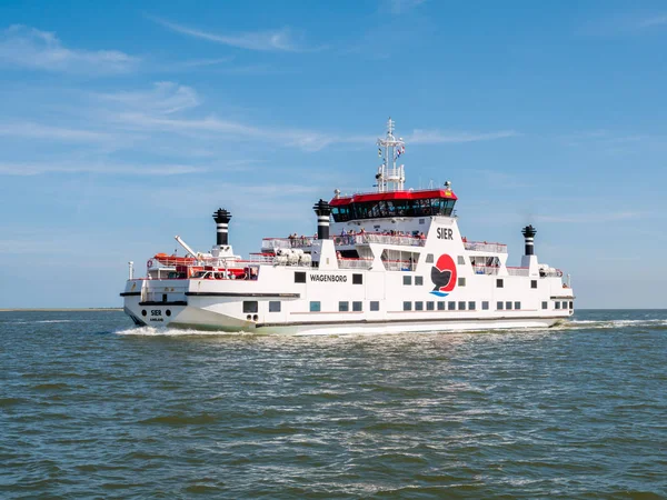 Waddensea Netherlands Aug 2017 Car Ferry Boat Passengers Sailing Wadden — Stock Photo, Image