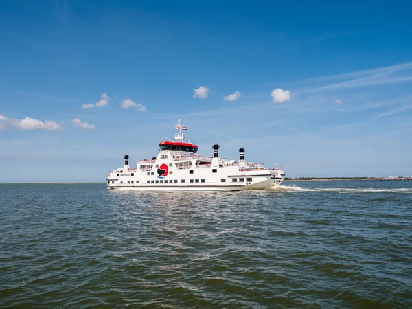 Waddensea Netherlands Aug 2017 Car Ferry Boat Passengers Sailing Wadden — Stock Photo, Image