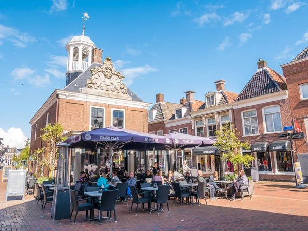 Dokkum Países Baixos Sep 2017 Pessoas Relaxando Terraço Livre Grande — Fotografia de Stock