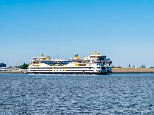 Den Helder Netherlands Aug 2018 Ferry Boat People Deck Leaving — Stock Photo, Image